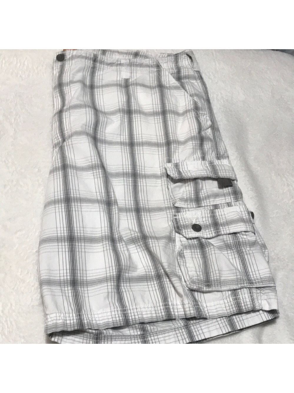 Lee Dungarees Men's Plaid Cargo Shorts in White and Gray 48 - Picture 10 of 10